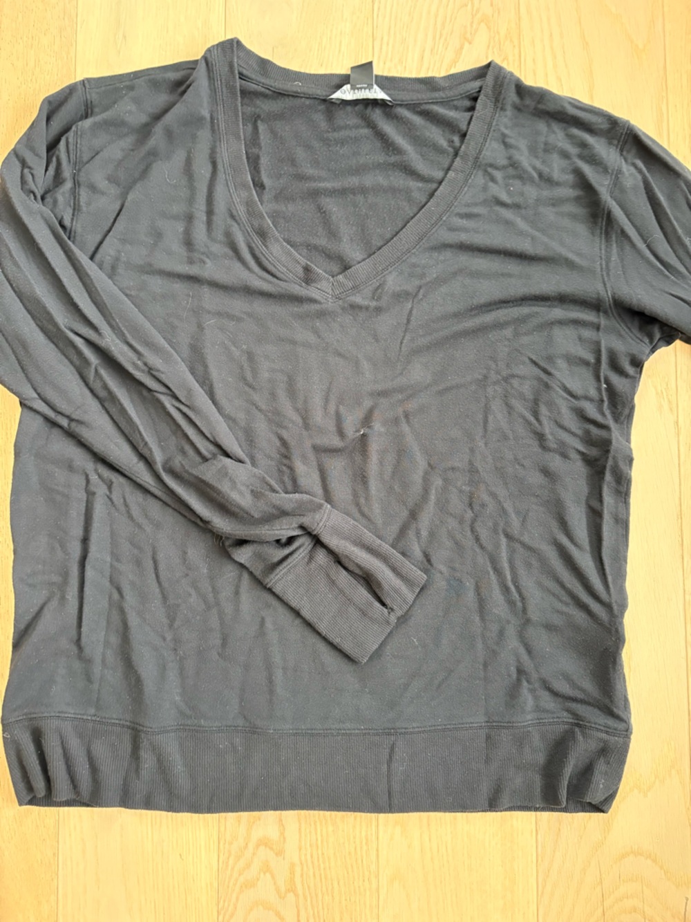 Athleta black V-neck sweatshirt size large